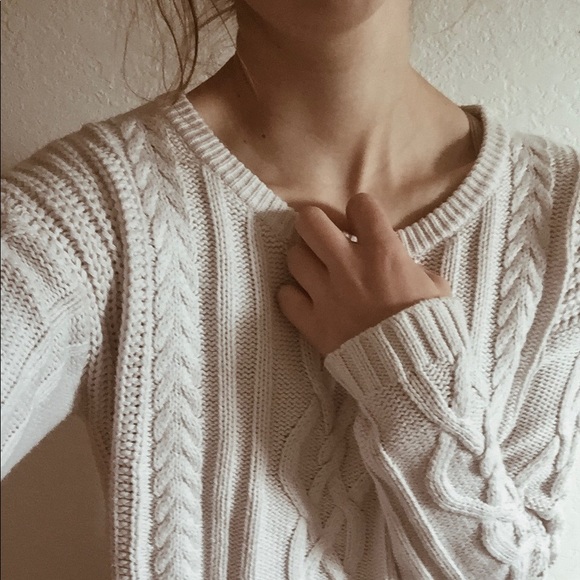 Old Navy Sweaters - Old Navy Cable Knit Sweater